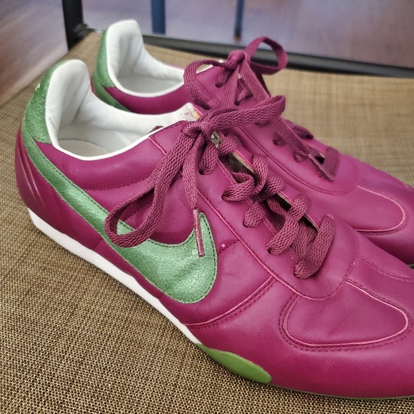 Women Nike Sneakers - Picture 2 of 7